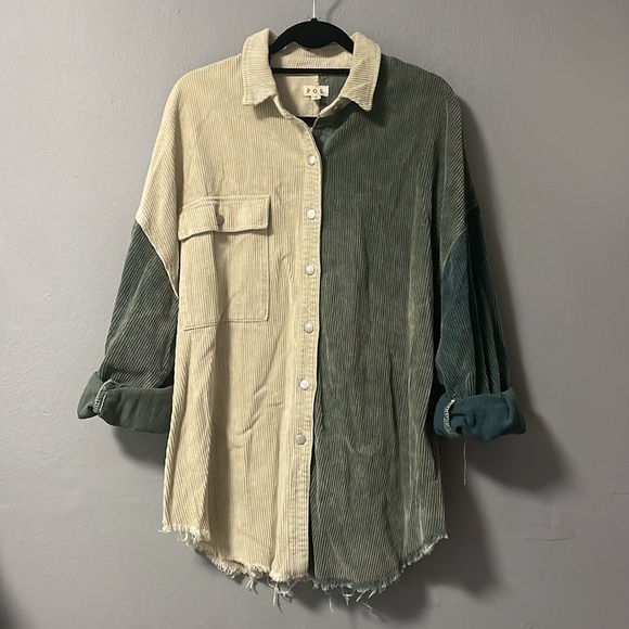 NWOT POL Oversized Colorblock Button Down Corduroy Shirt. Size Small - Picture 1 of 10